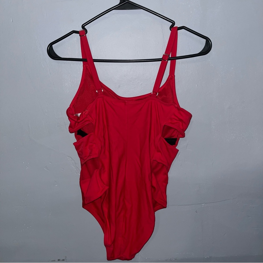 One-Piece Swimsuit WM